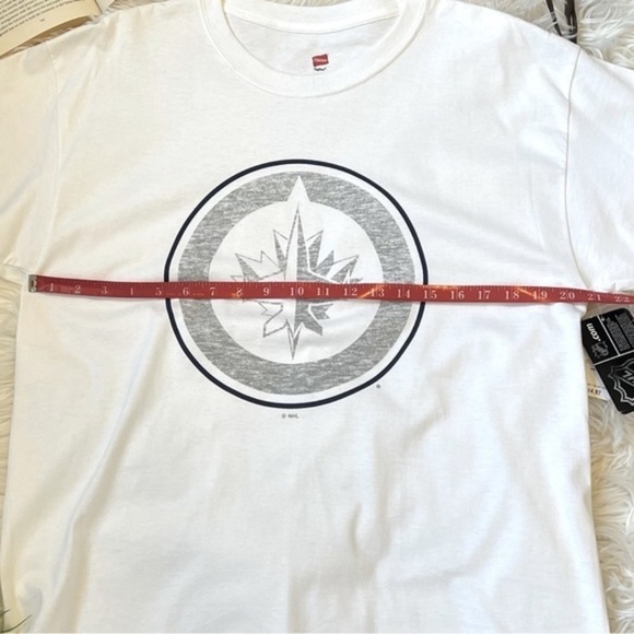 Hanes NHL Winnipeg Jets Logo Hockey T-Shirt Size Large (L) NWT - Picture 4 of 6